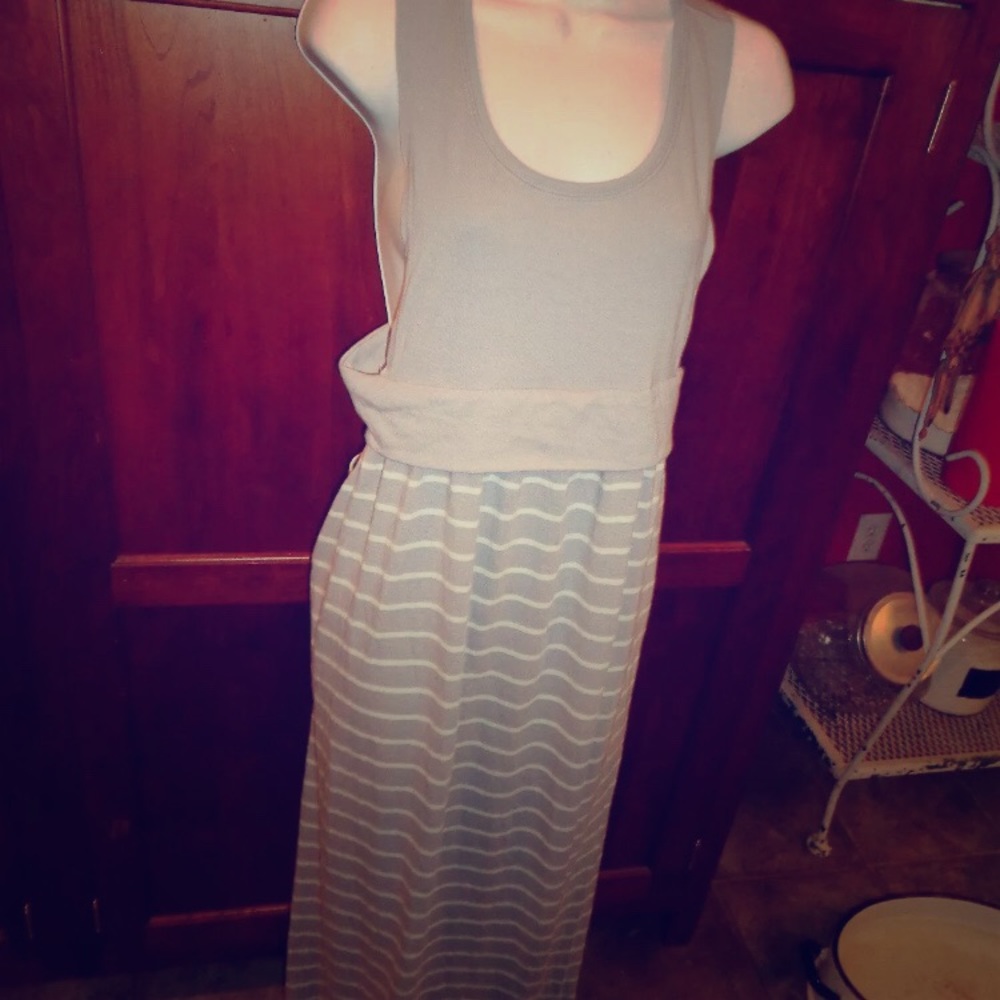 Size sml Victoria Secret Maxi Dress with sexy back